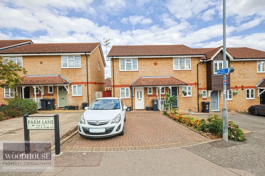 House Farm Lane in Hoddesdon