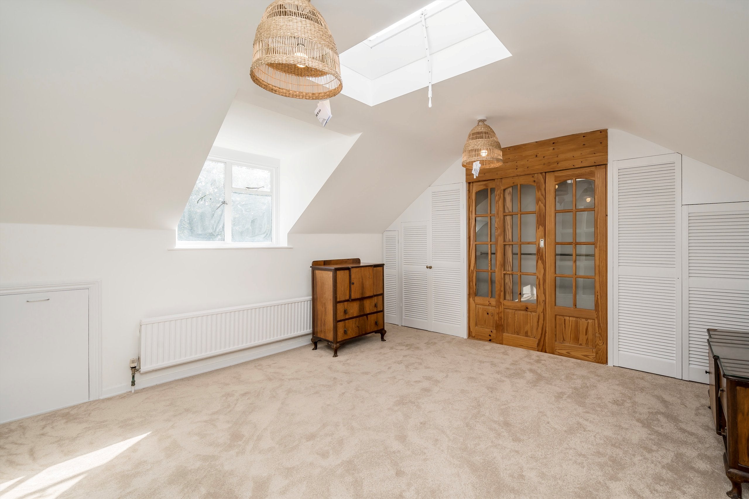 Flat Manor Avenue in Greater London