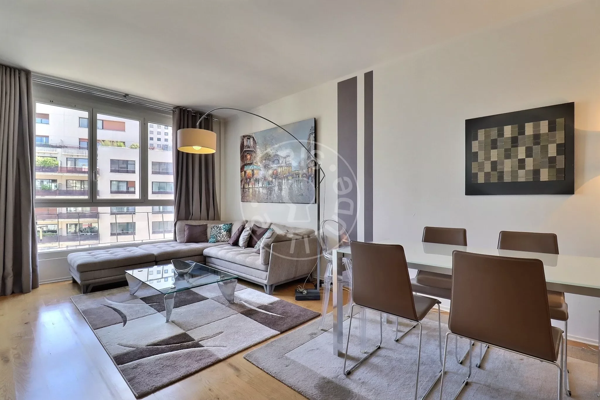 Flat Rue Scheffer in Paris