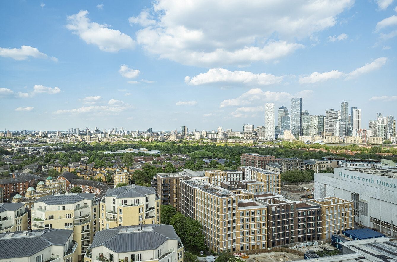 Flat Maritime Street in Greater London