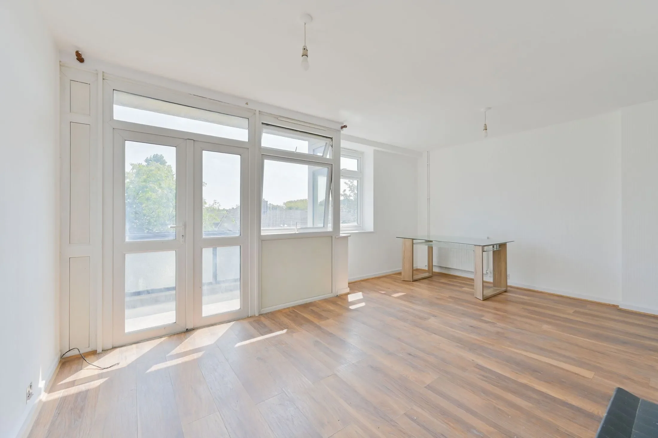 Flat Blackshaw Road in Greater London