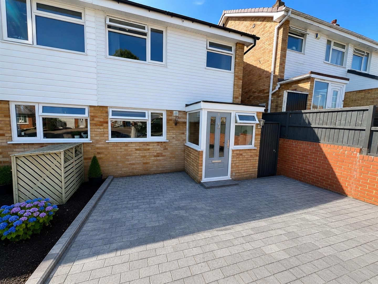House Emery Close in Walsall