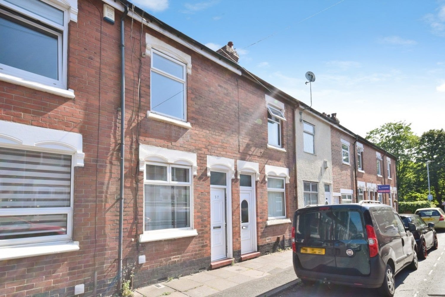 House The Avenue in Stoke-on-Trent