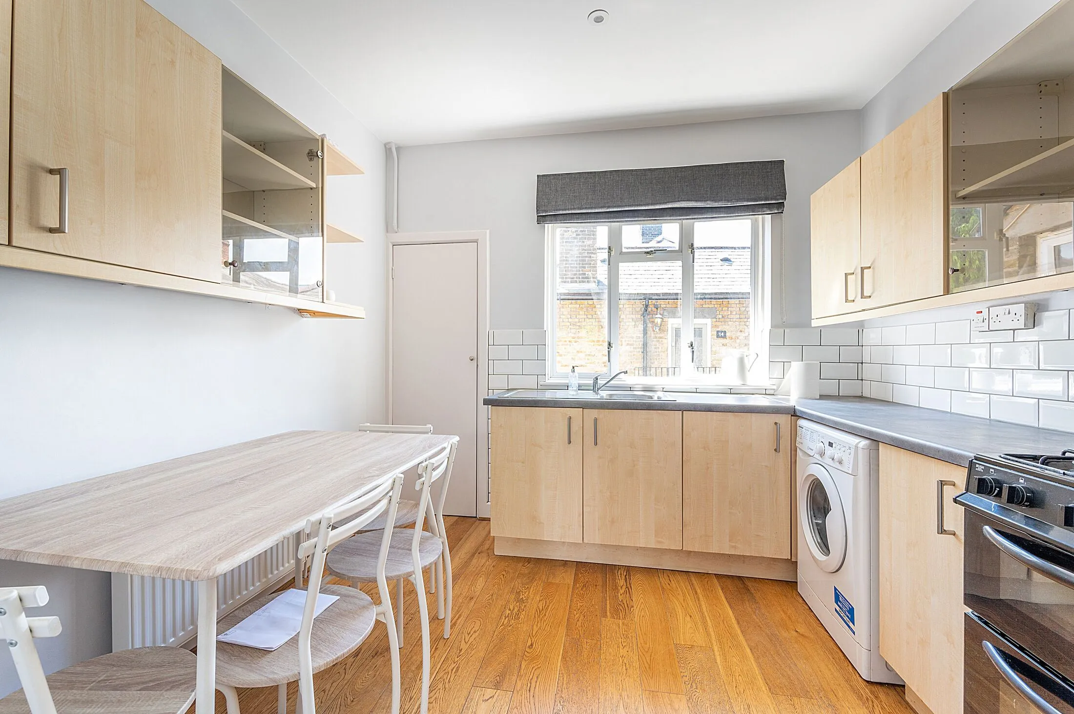 Flat Denmark Road in Greater London