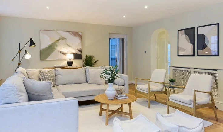 Flat Hyde Park Gardens Mews in City of Westminster