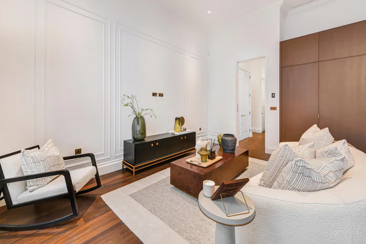 Flat Charles Street in City of Westminster