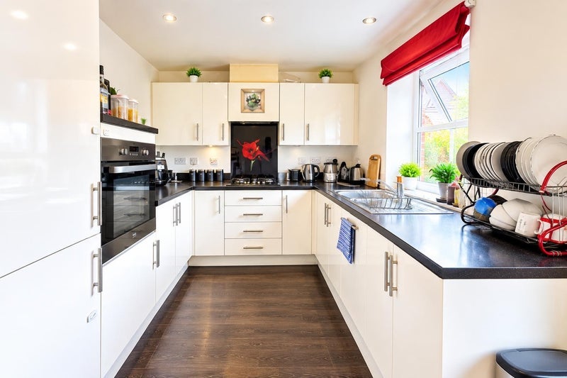 Room Marjorie Way in Coventry
