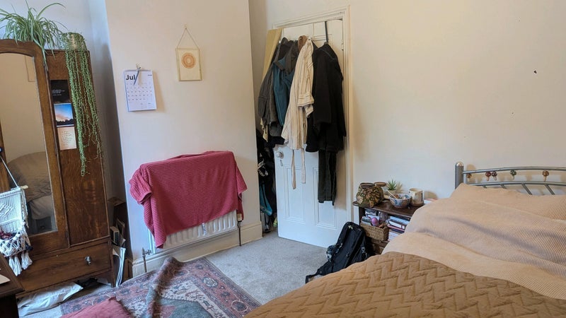 Room Northfield Road in Sheffield