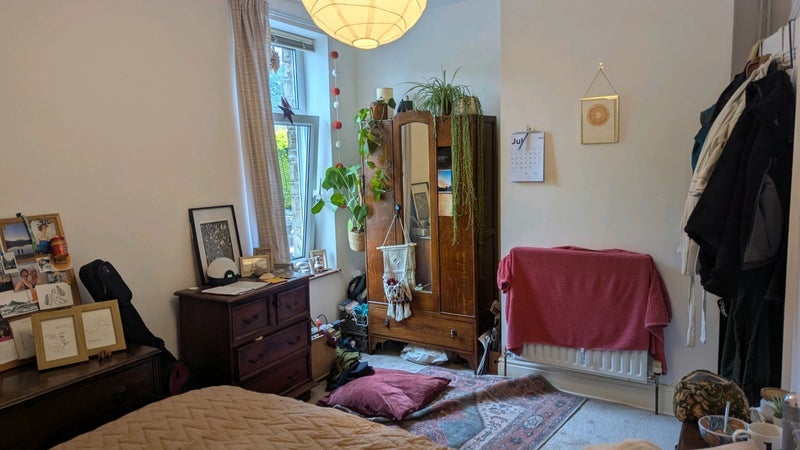 Room Northfield Road in Sheffield