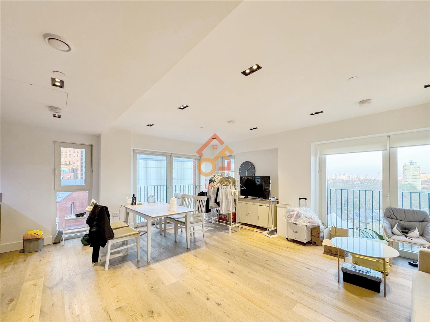 Flat Exchange Gardens in Greater London