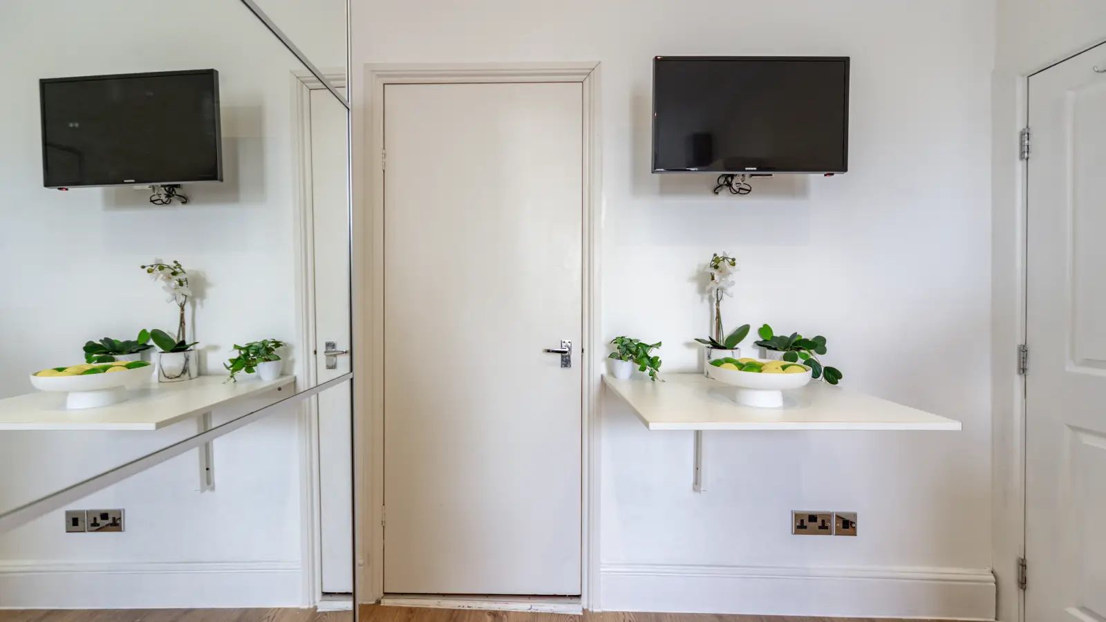 Flat Queensborough Terrace in City of Westminster