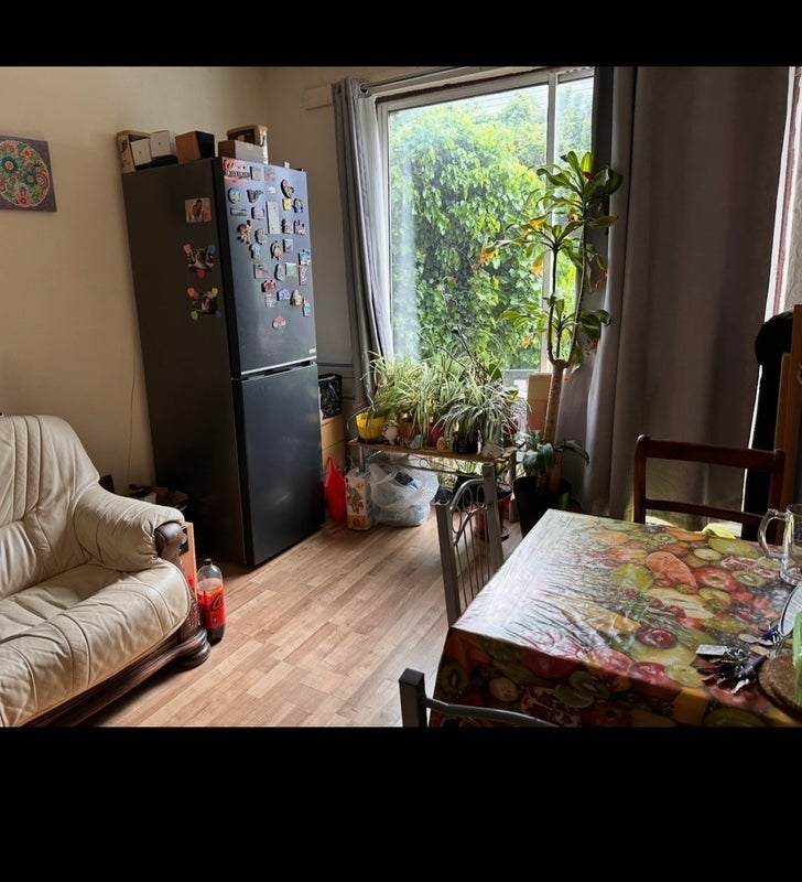 Room Willoughby Lane in Greater London