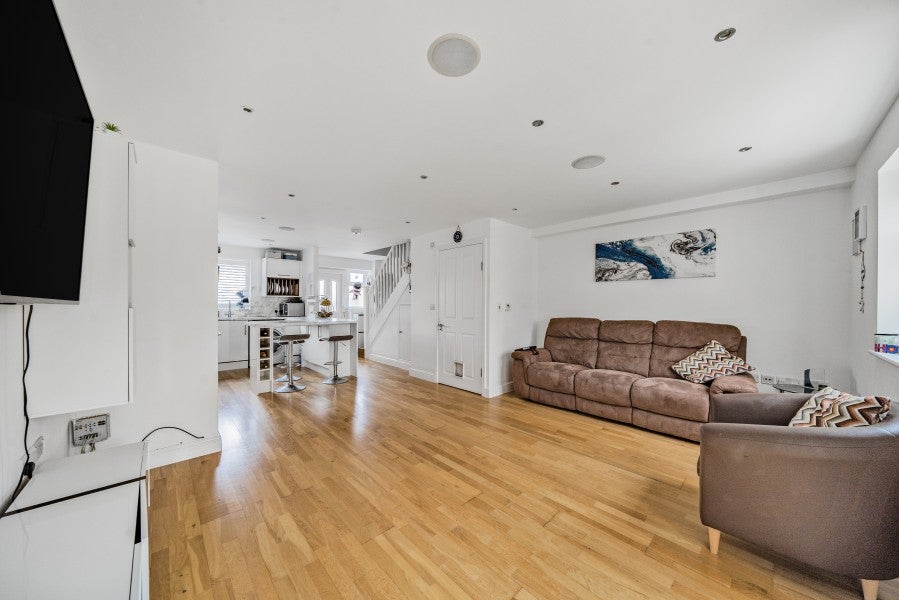 House Oak View in Borough of Runnymede