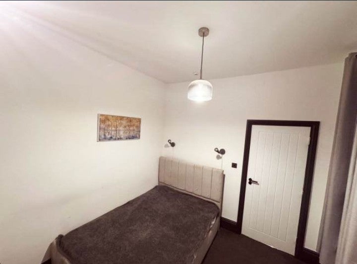 Flat Sandford Road in Birmingham