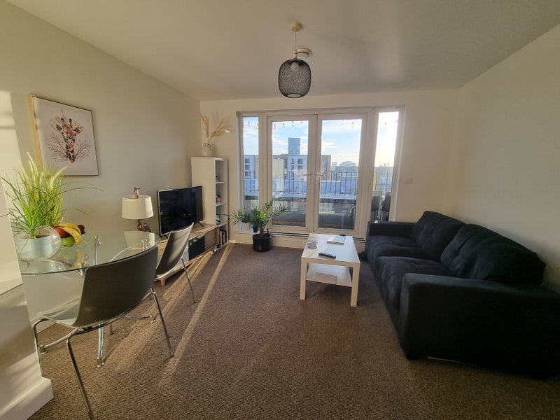 Room Phoebe Street in Salford