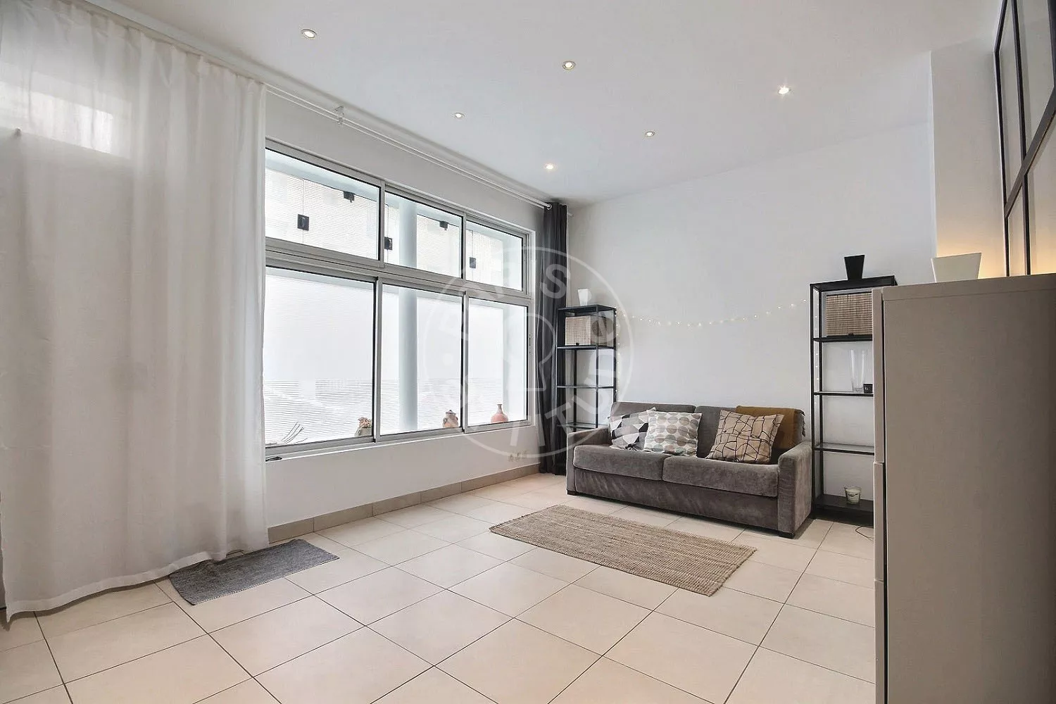 Flat Rue du Delta in Paris
