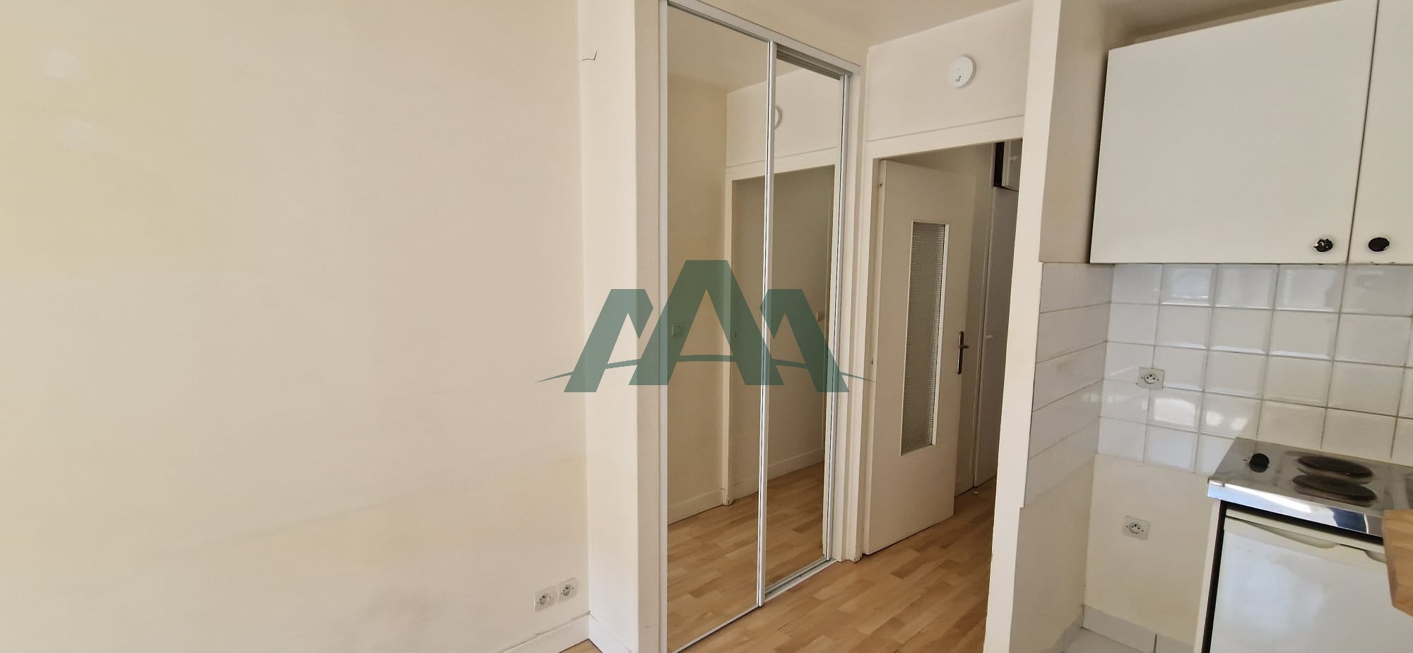 Flat Rue de la Tombe Issoire in Paris