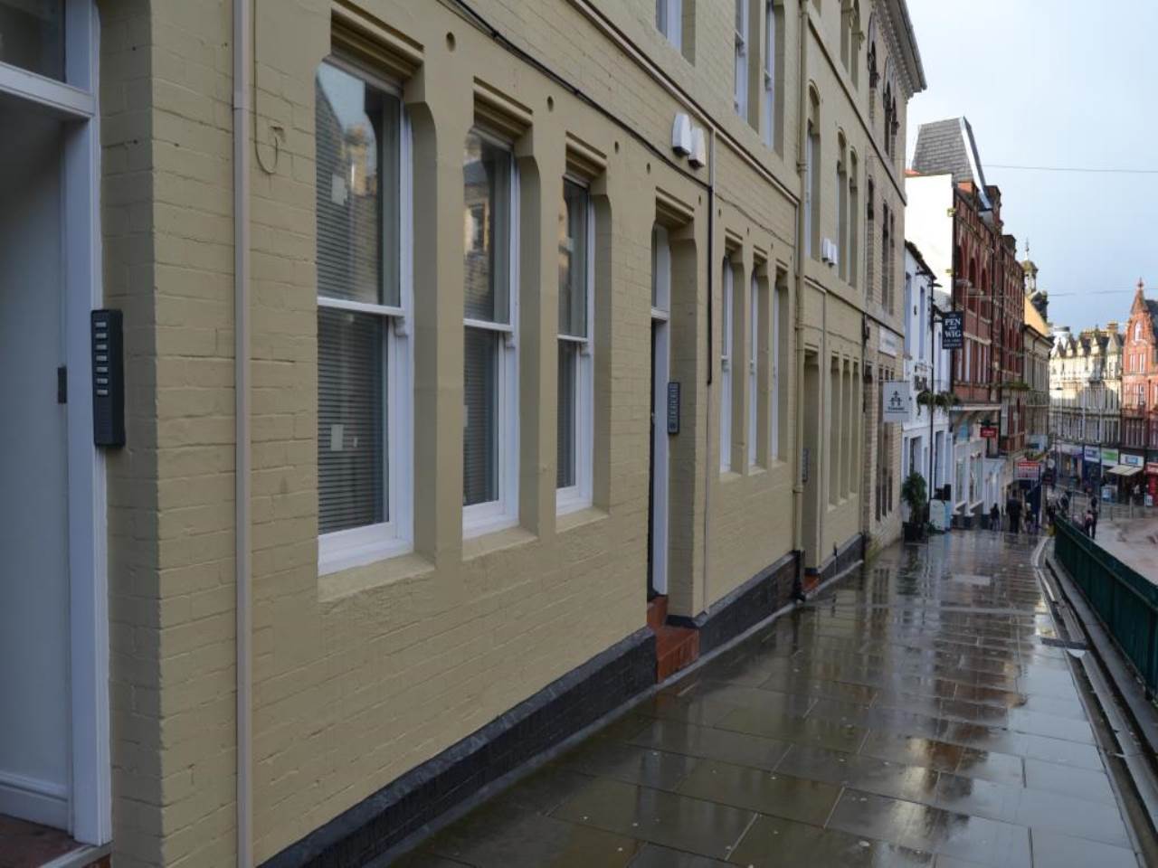 Flat Stow Hill in Newport