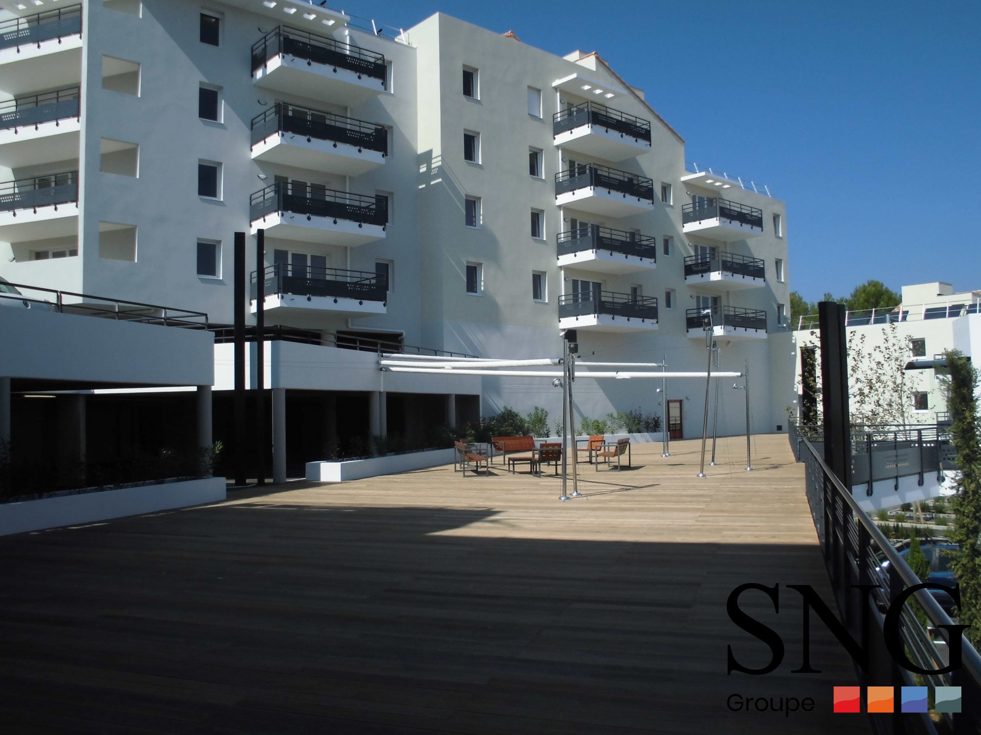 Flat Avenue Stéphane Hessel in Martigues