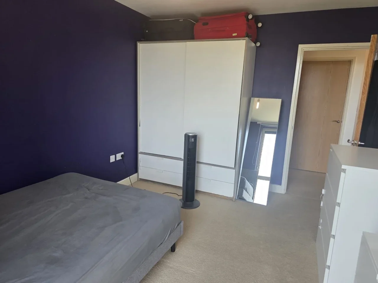 Flat Harston Walk in Greater London
