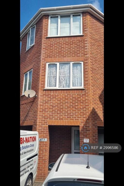 Flat Rumbridge Street in Southampton