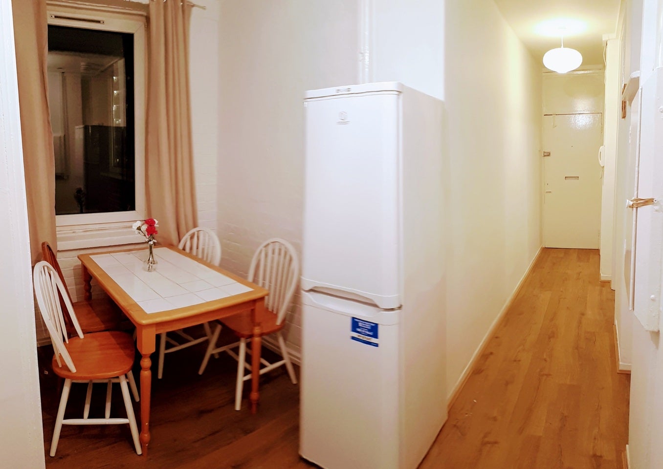 Room Cyrus Street in Greater London