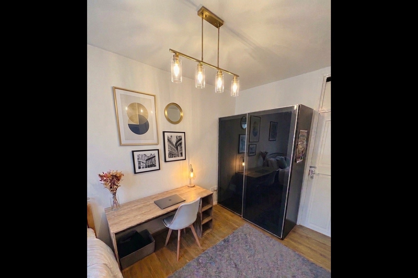 Room Cyrus Street in Greater London