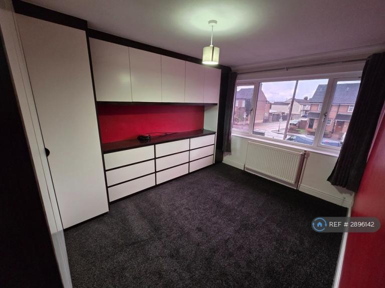 Room London Road in Grays