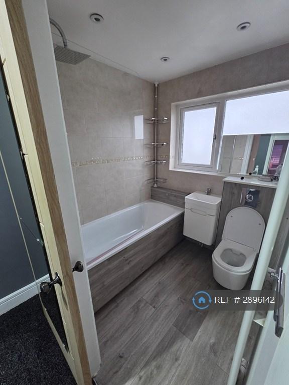 Room London Road in Grays