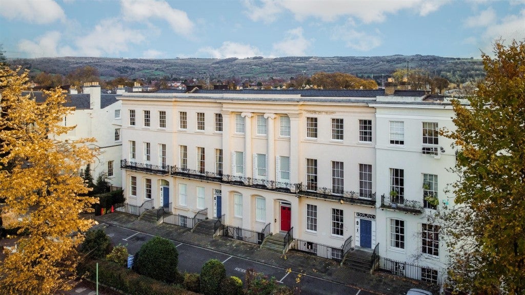 Flat Prestbury Road in Cheltenham