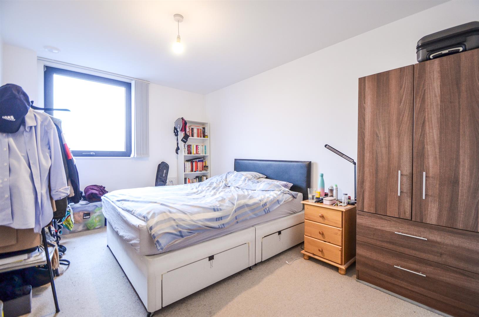 Flat Rotherhithe New Road in Greater London