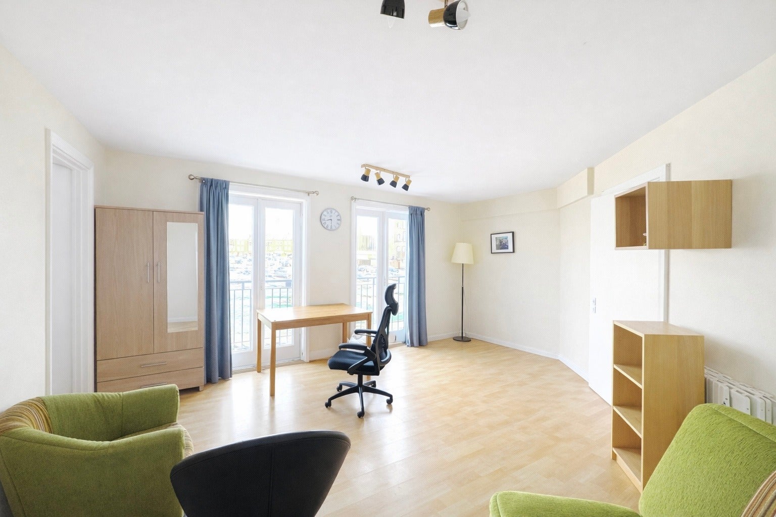Flat Durward Street in Greater London