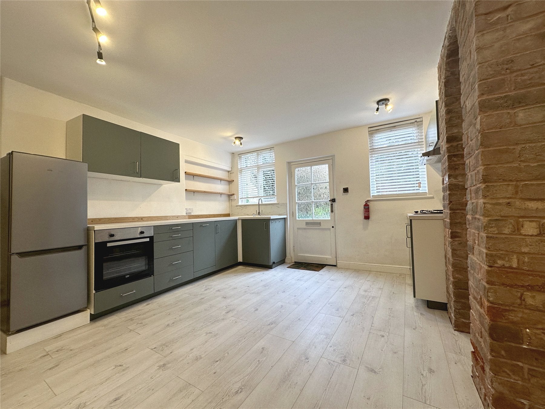 Flat Melbourne Place in Exeter