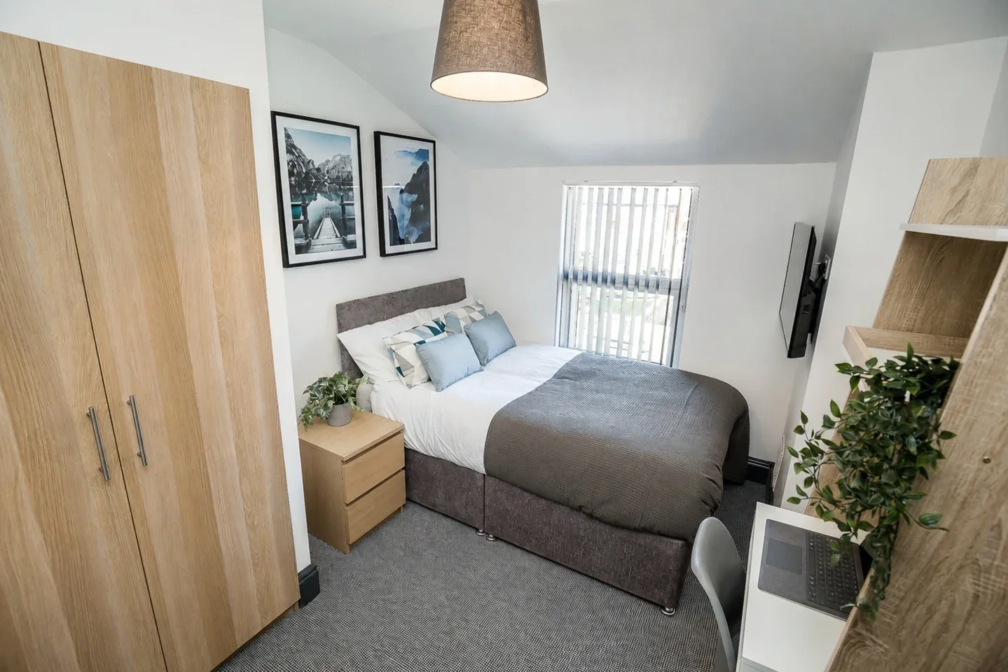 Room Vernon Road in Chester