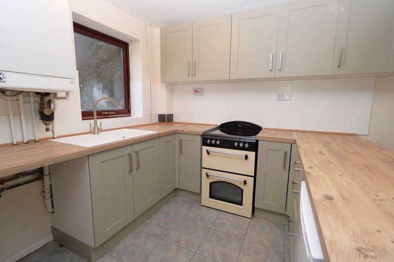 House Severn Close in Staffordshire Moorlands