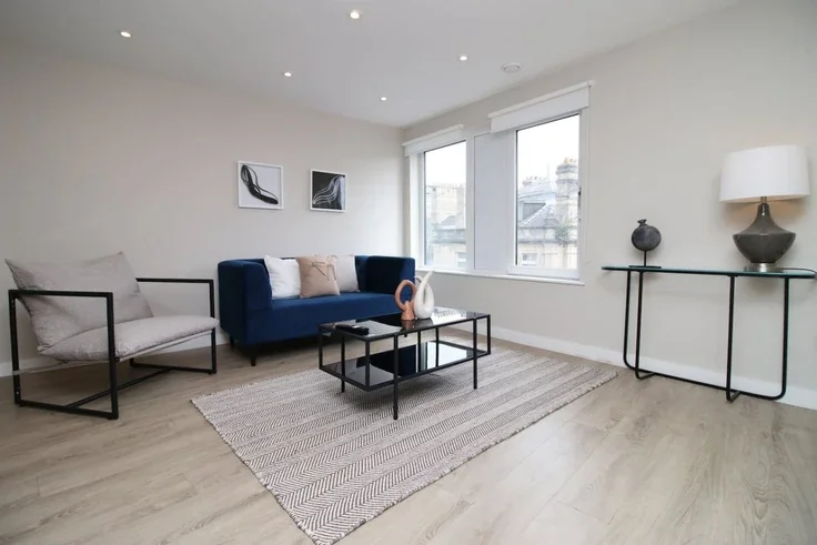 Flat Mount Stuart Square in Cardiff