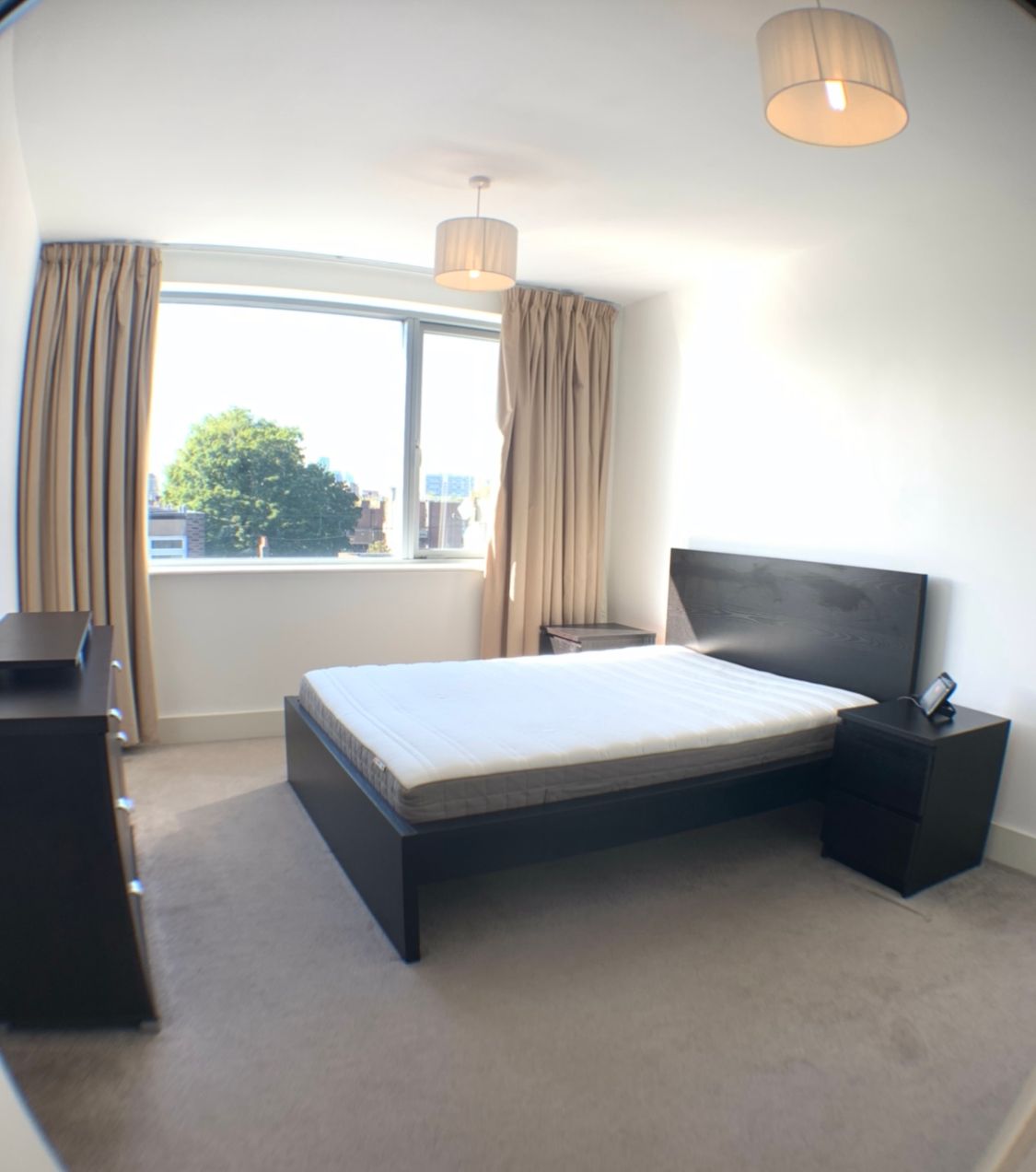 Flat Claredale Street in Greater London