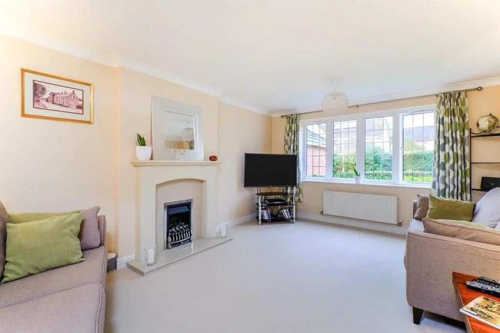House Centurion Way in Wootton