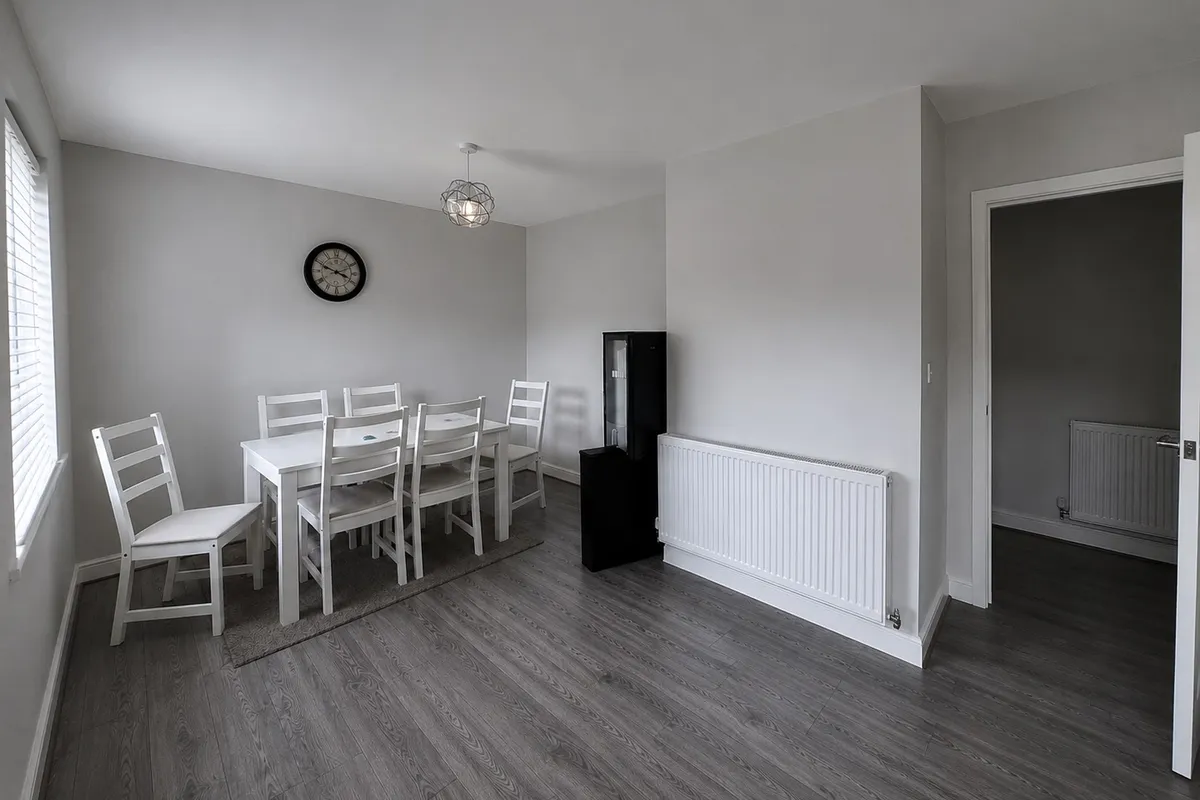 Flat Elizabeth Court in Wakefield