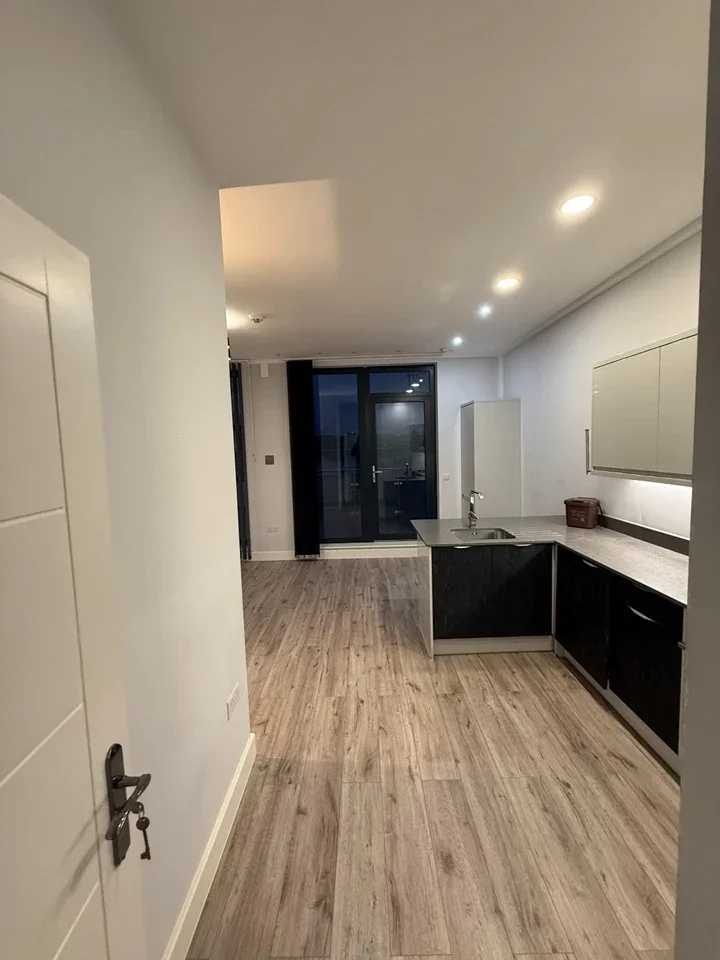 Flat Lancaster Road in Greater London