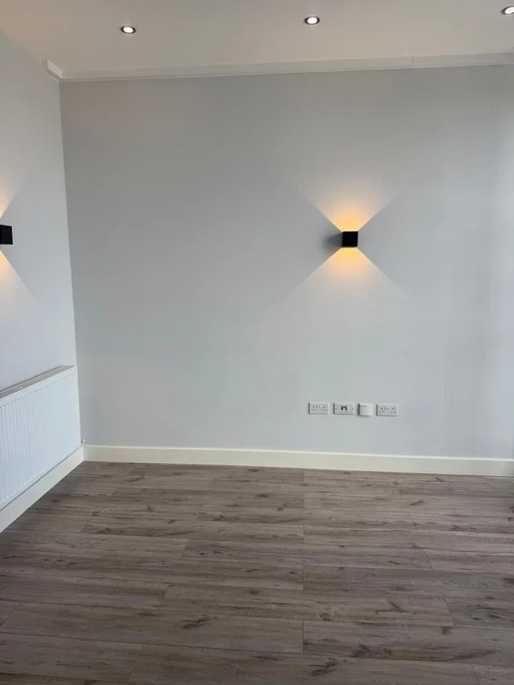 Flat Lancaster Road in Greater London