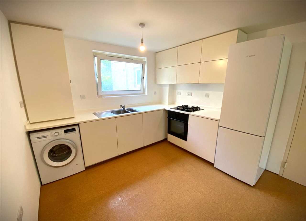 Flat Hilldrop Crescent in Greater London