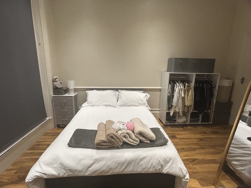Room Goldney Road in City of Westminster