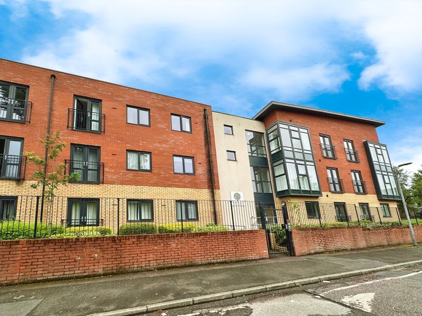 Flat Lower Broughton Road in Salford