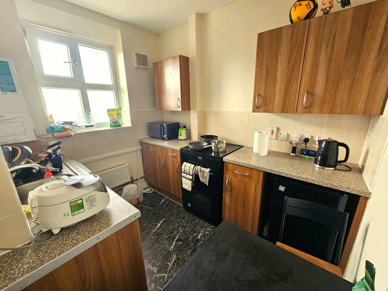 Flat Tulse Hill in Greater London