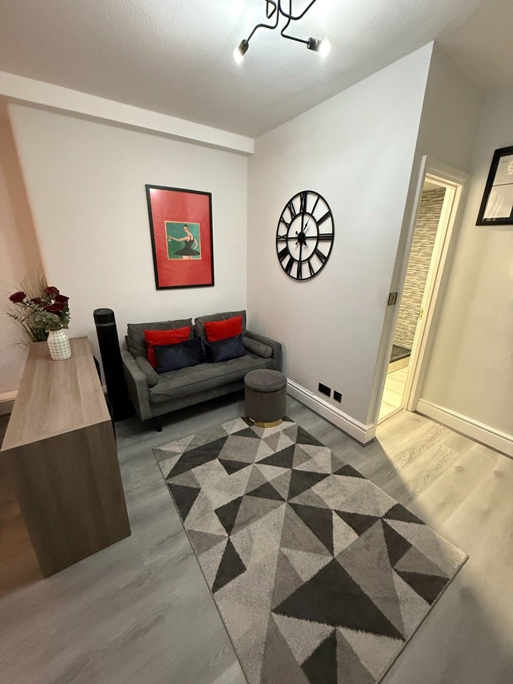 Flat Elm Tree Road in City of Westminster