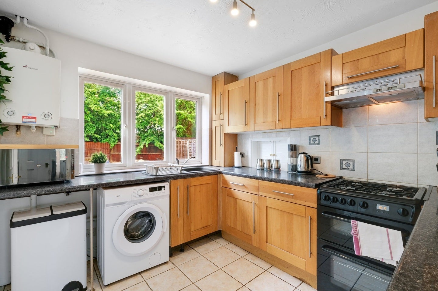 House Sharp Close in Aylesbury