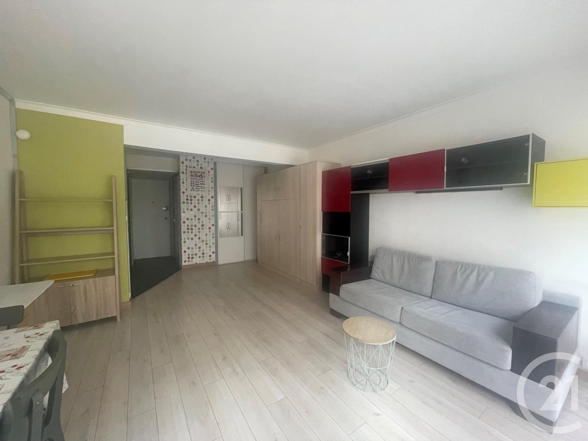 Flat Rue des Bergers in Paris