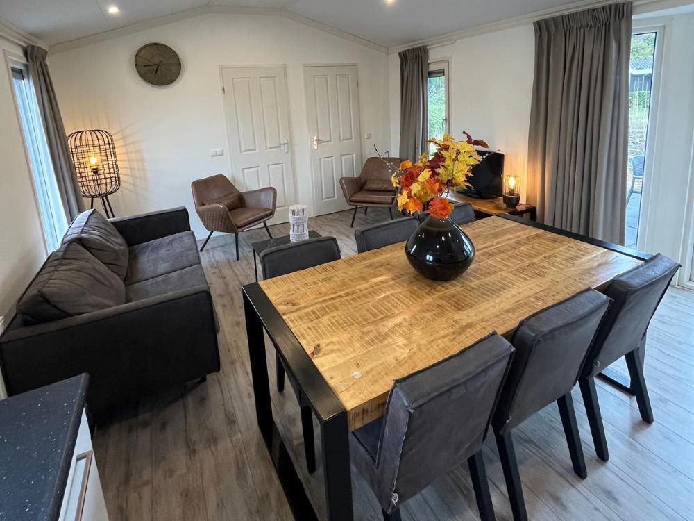 Vrijstaande woning te koop: Rijksstraatweg 186-395, Dordrecht