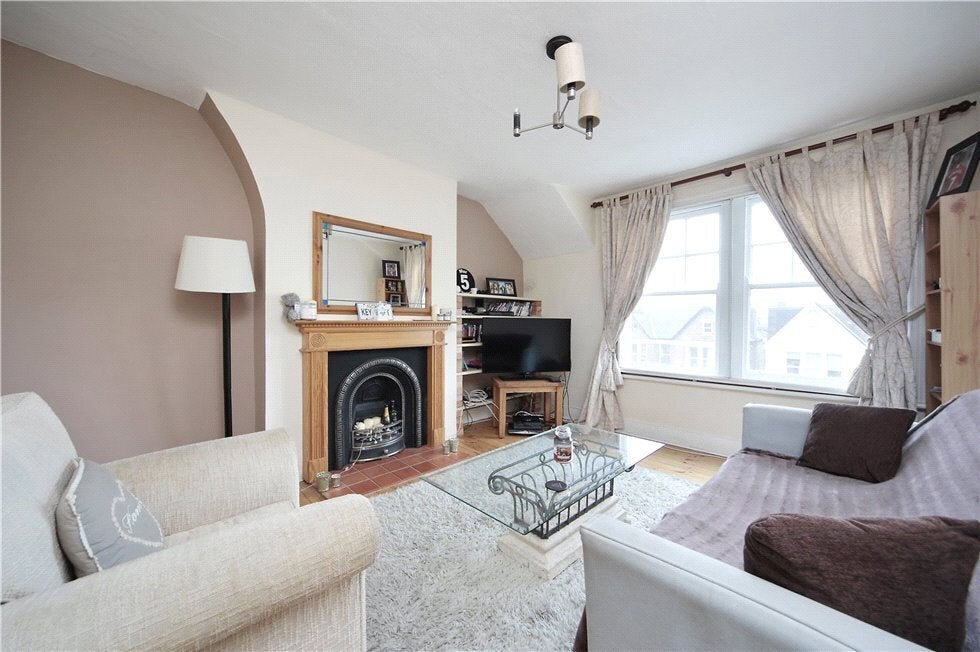Flat Cavendish Road in Greater London
